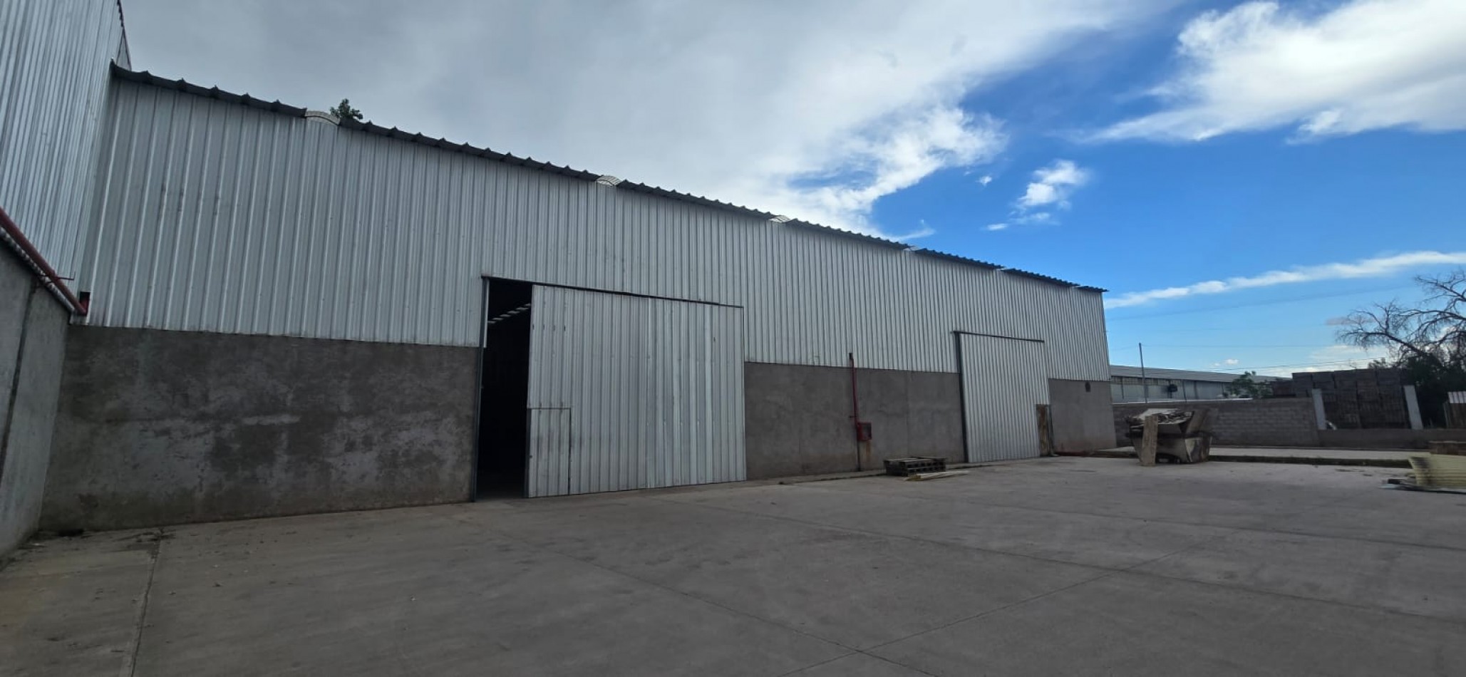 GREENWOOD ALQUILA GALPON