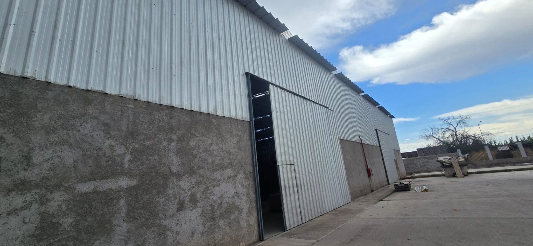 GREENWOOD ALQUILA GALPON