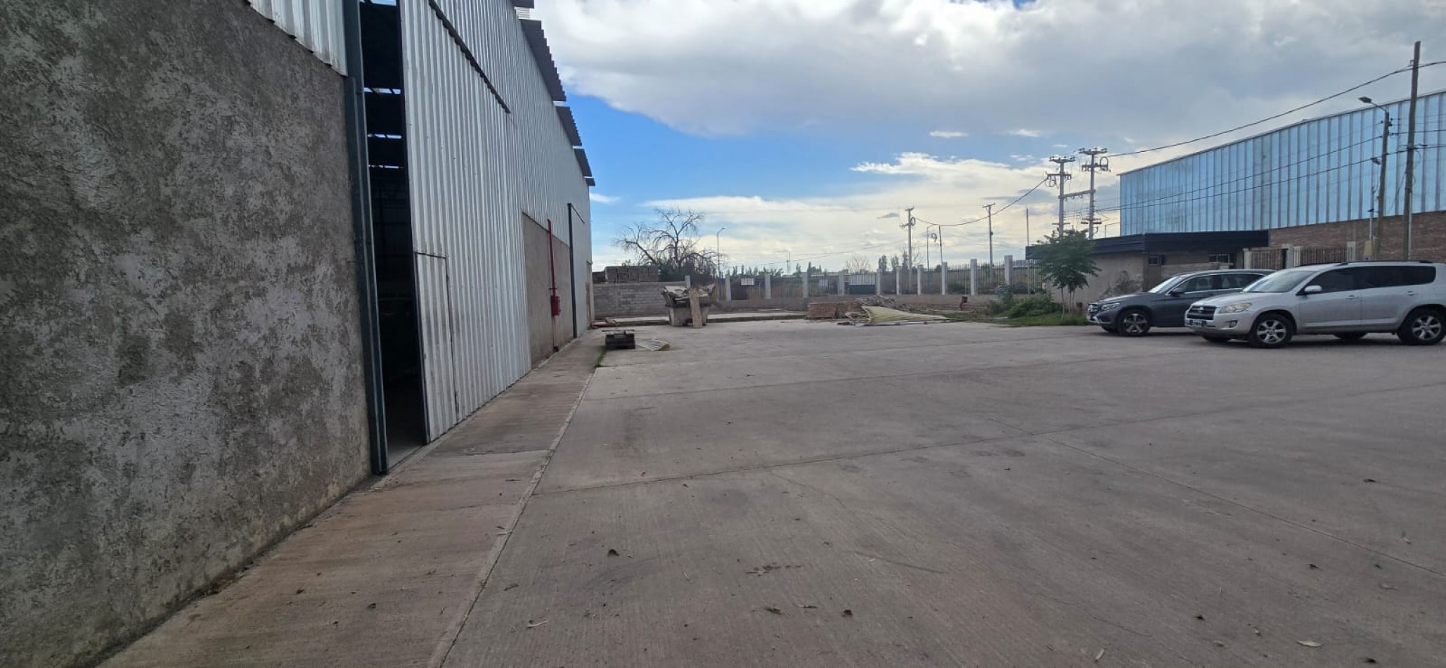 GREENWOOD ALQUILA GALPON