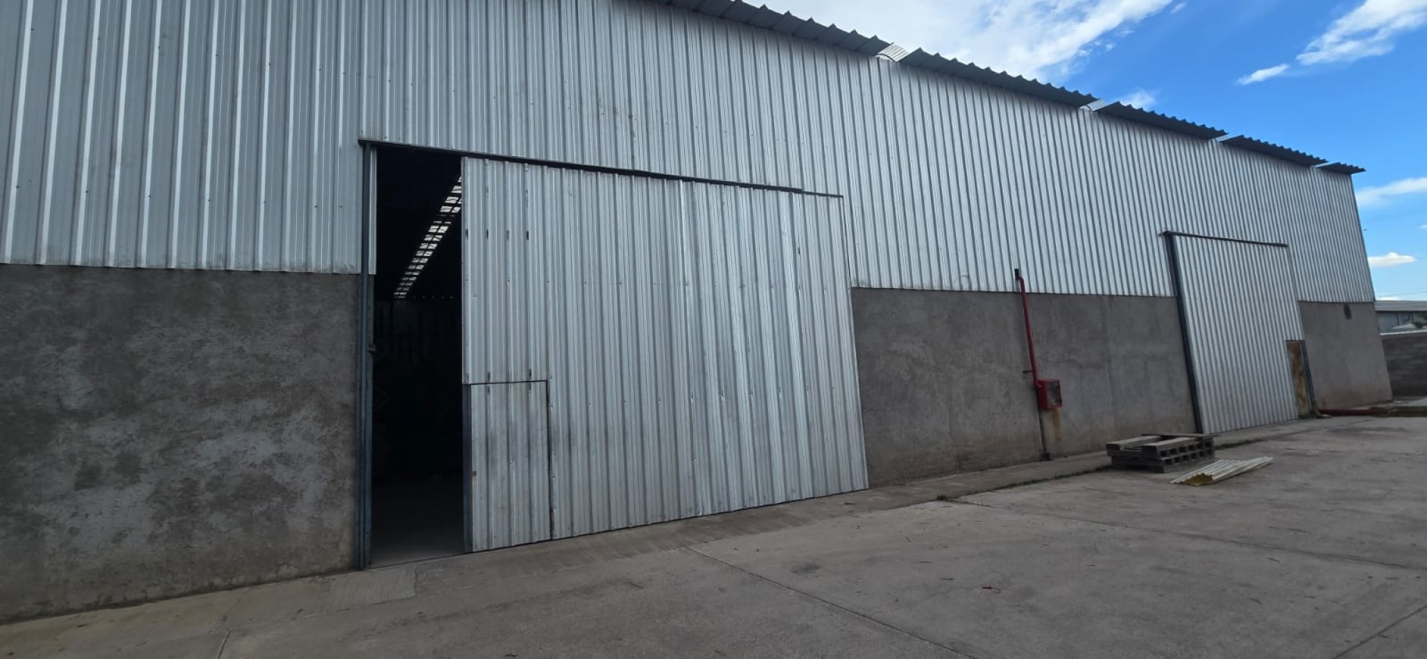 GREENWOOD ALQUILA GALPON