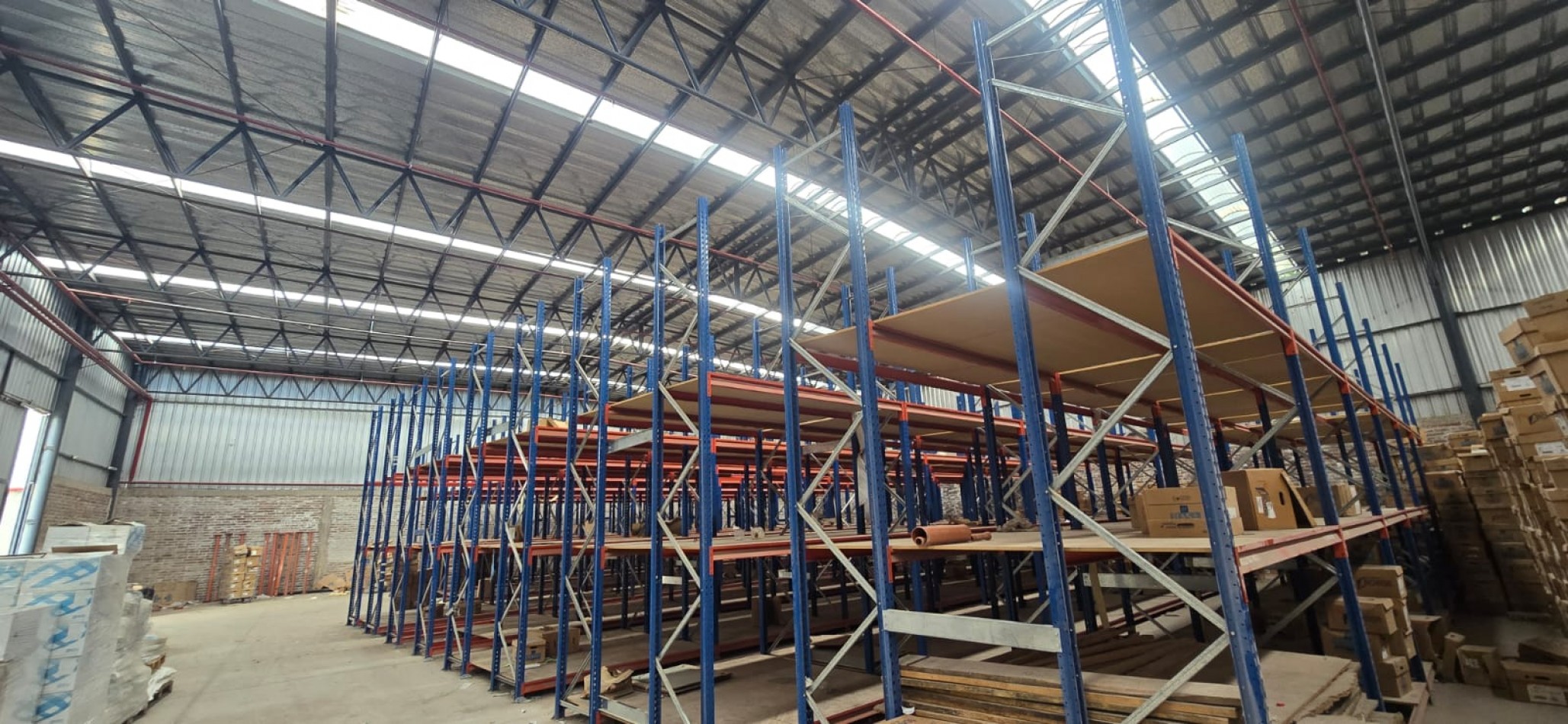 GREENWOOD ALQUILA GALPON