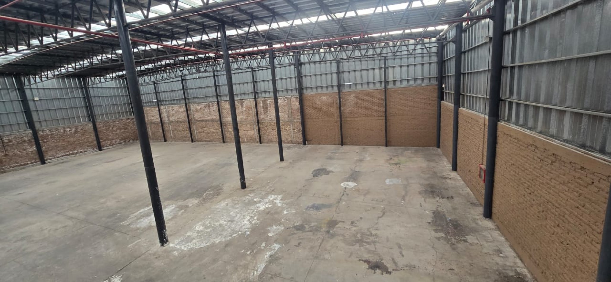 GREENWOOD ALQUILA GALPON