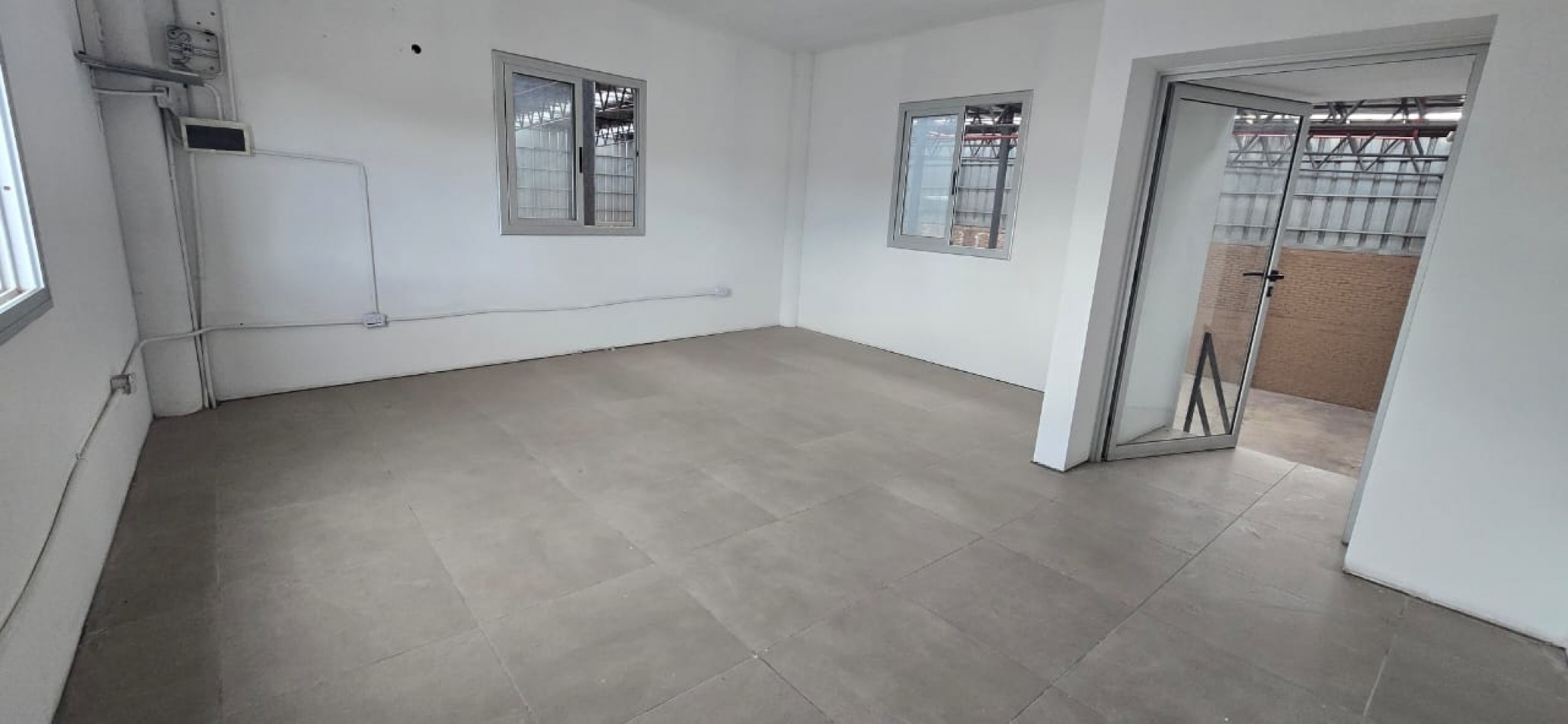 GREENWOOD ALQUILA GALPON