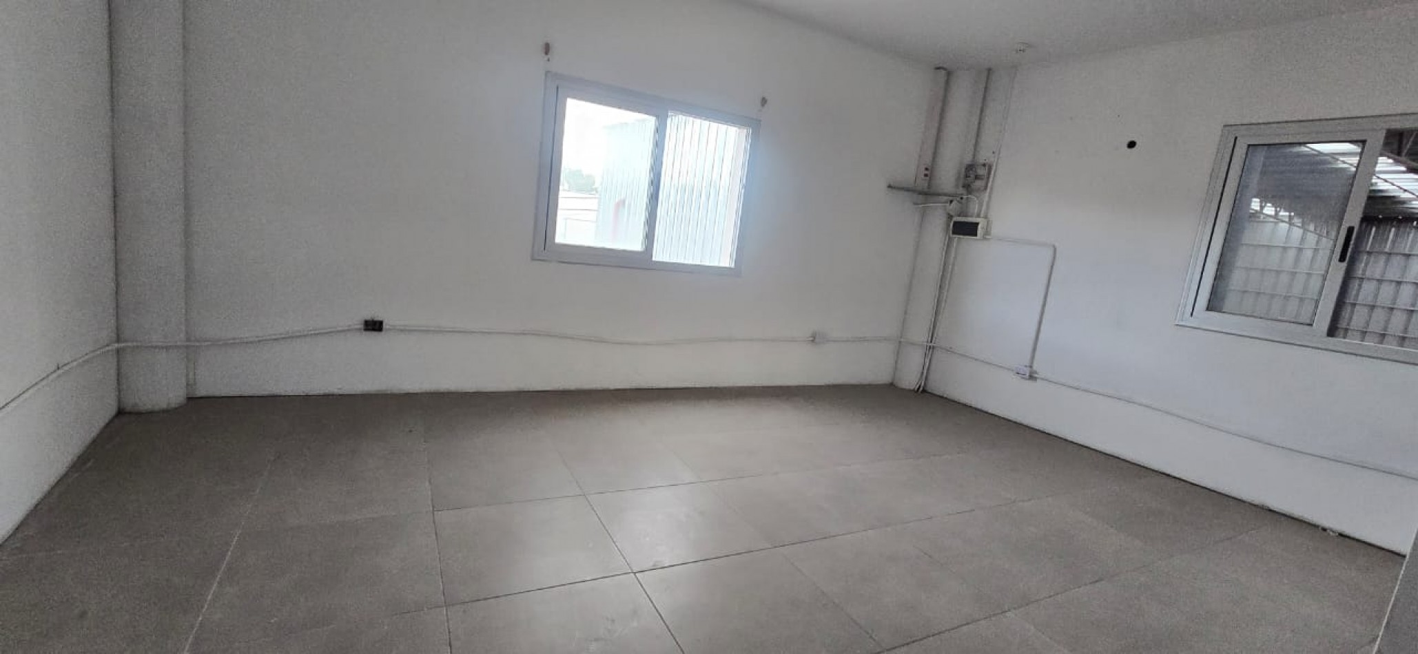 GREENWOOD ALQUILA GALPON