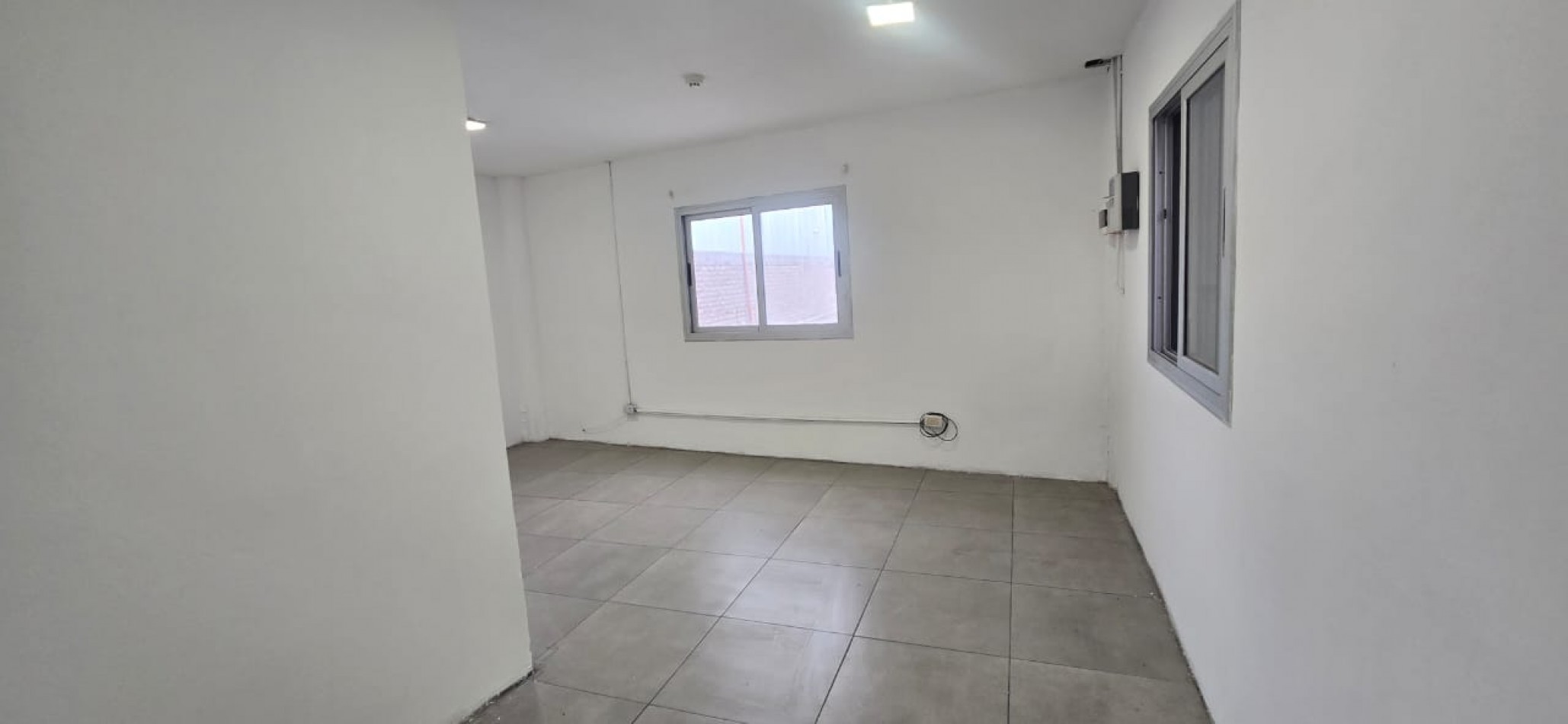 GREENWOOD ALQUILA GALPON