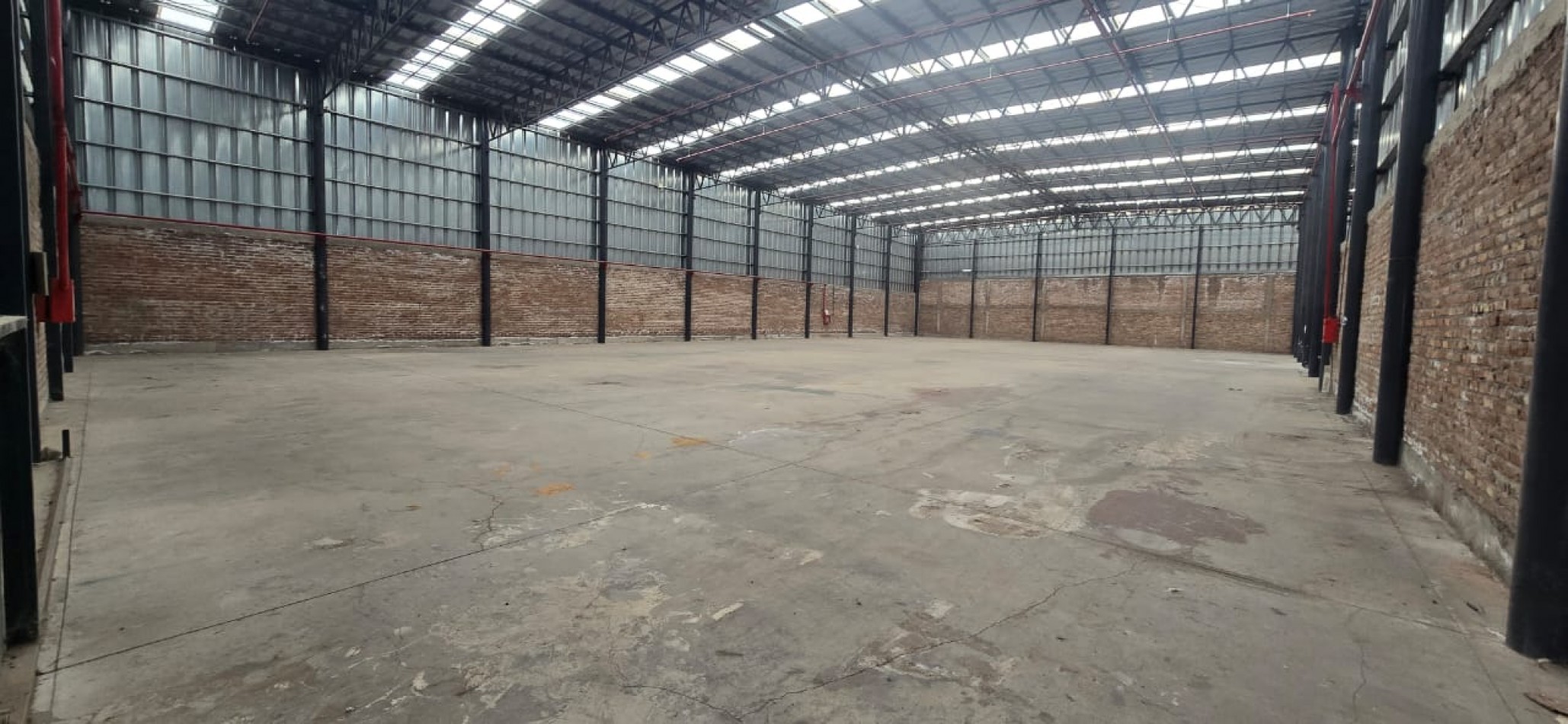 GREENWOOD ALQUILA GALPON