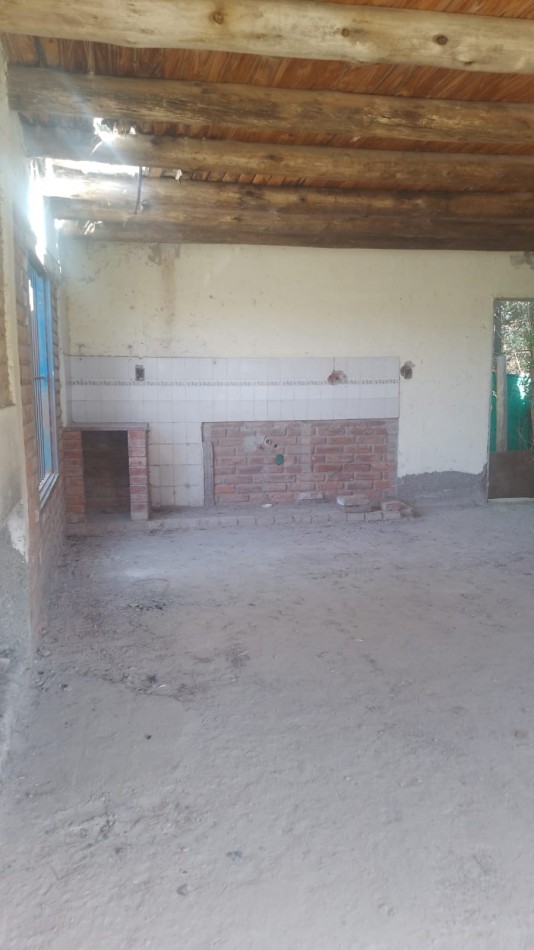 ¡GREENWOOD INMOBILIARIA VENDE LOTE CON CONSTRUCCION!