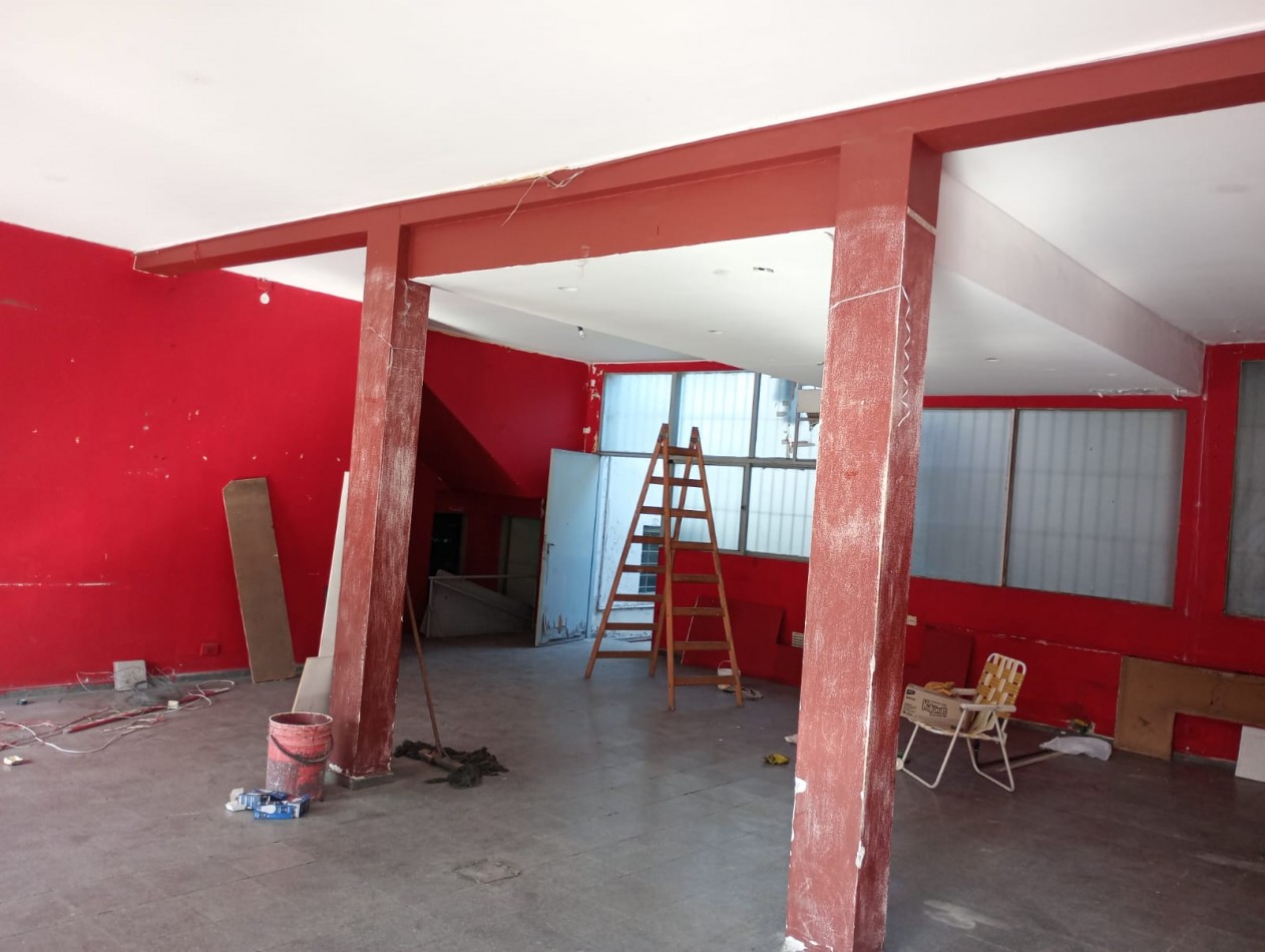 GREENWOOD INMOBILIARIA VENDE DEPARTAMENTO EN PRIMER PISO CON LOCAL COMERCIAL EN PLANTA BAJA