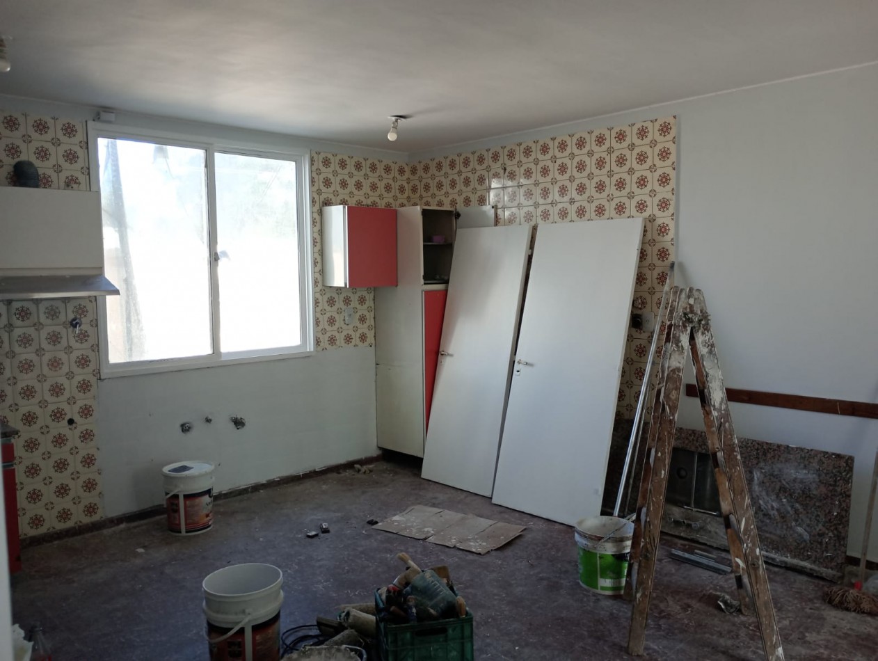 GREENWOOD INMOBILIARIA VENDE DEPARTAMENTO EN PRIMER PISO CON LOCAL COMERCIAL EN PLANTA BAJA