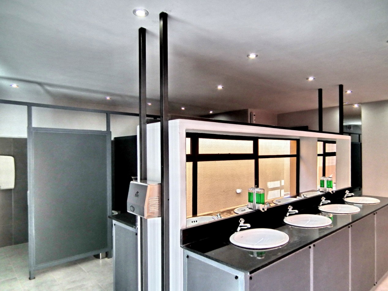 GREENWOOD INMOBILIARIA VENDE HOTEL EN MAIPU 