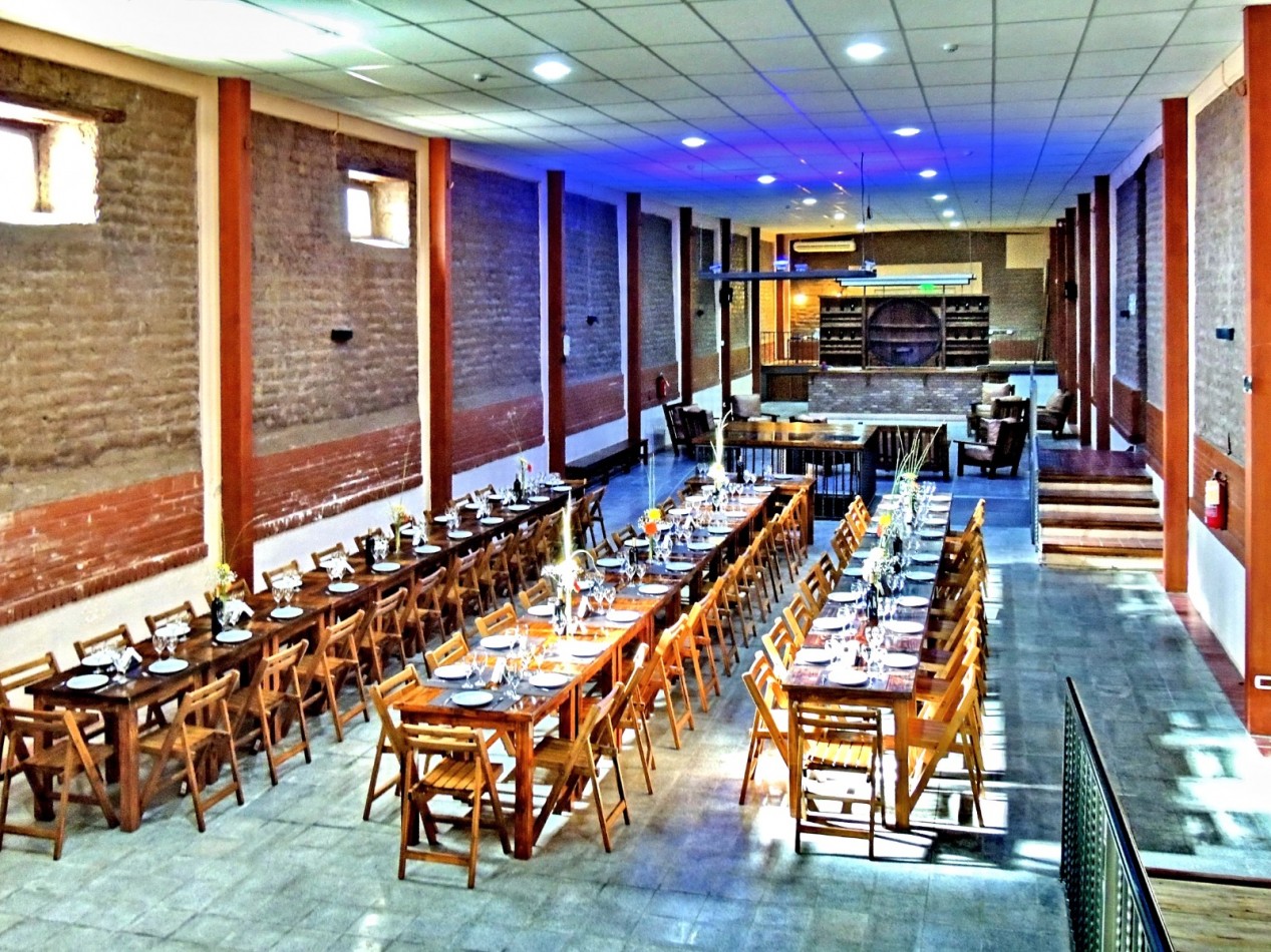 GREENWOOD INMOBILIARIA VENDE HOTEL EN MAIPU 