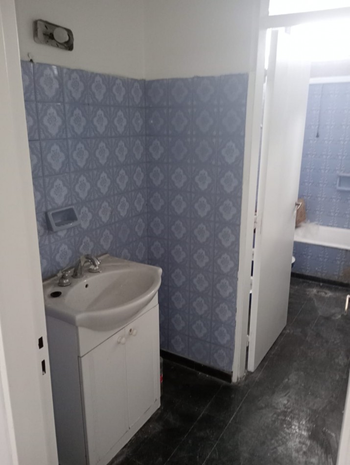 GREENWOOD INMOBILIARIA VENDE DEPARTAMENTO EN PRIMER PISO CON LOCAL COMERCIAL EN PLANTA BAJA