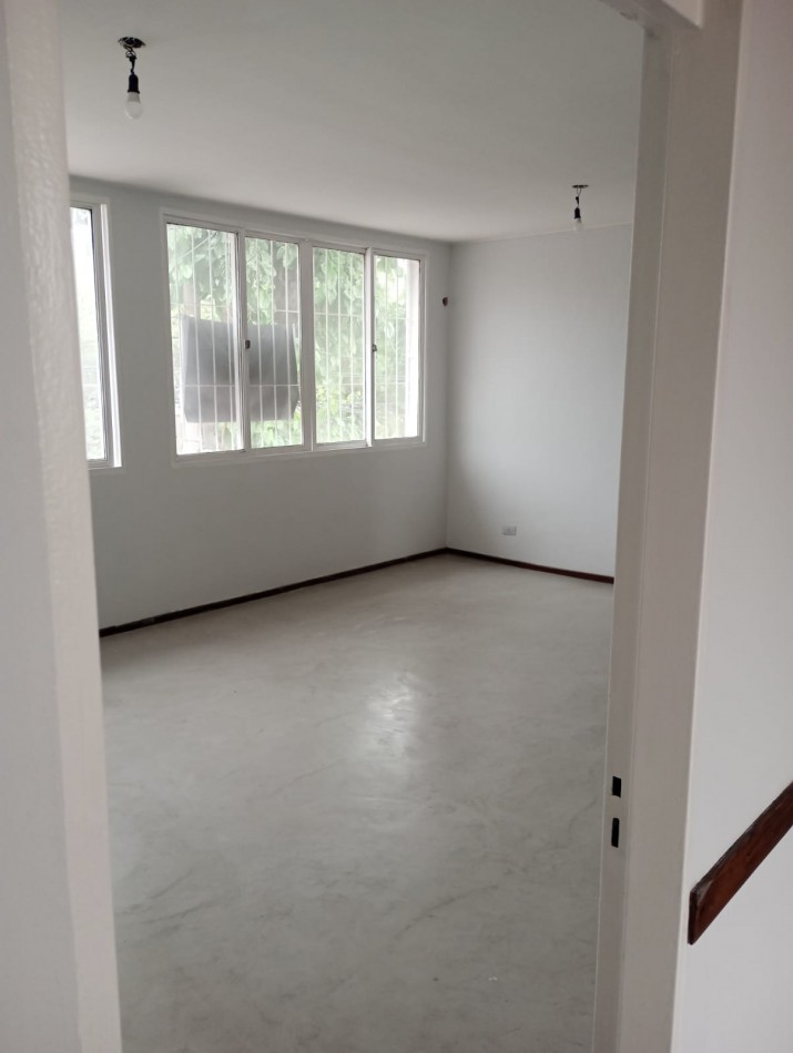 GREENWOOD INMOBILIARIA VENDE DEPARTAMENTO EN PRIMER PISO CON LOCAL COMERCIAL EN PLANTA BAJA