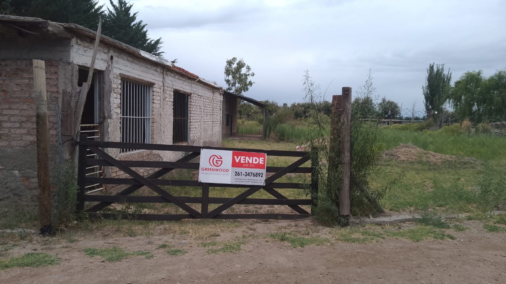 ¡GREENWOOD INMOBILIARIA VENDE LOTE CON CONSTRUCCION!