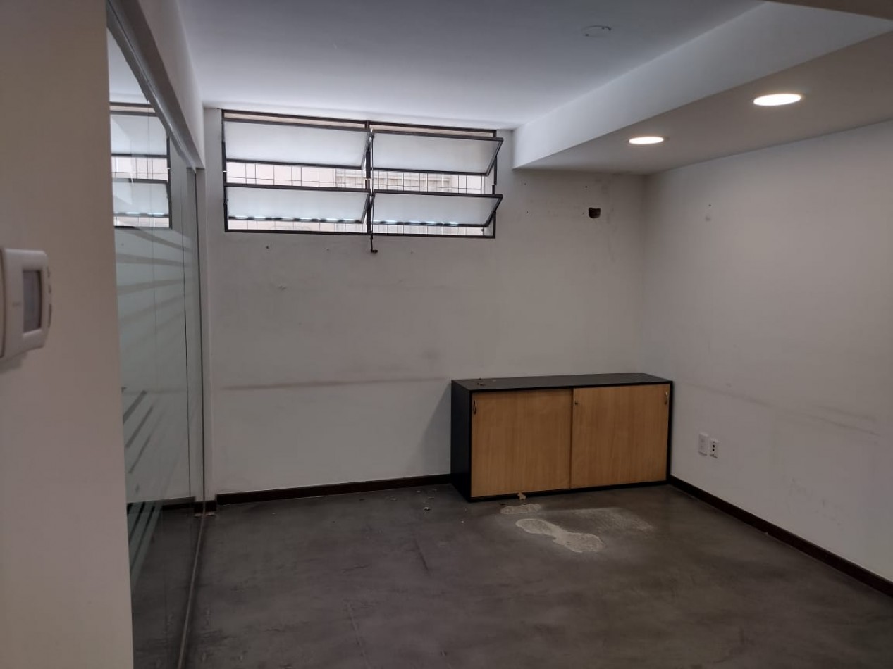 GREENWOOD INMOBILIARIA VENDE LOCAL COMERCIAL EN PLENO CENTRO DE MENDOZA  