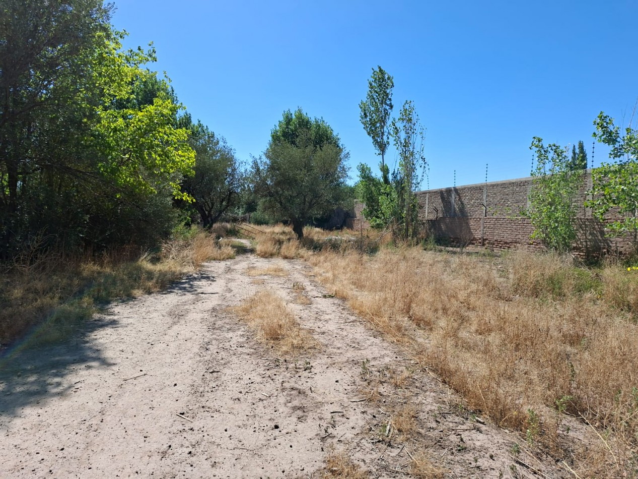 Greenwood Inmobiliaria vende espectacular lote de 1.732 m² con servicios - Russell, Maipu