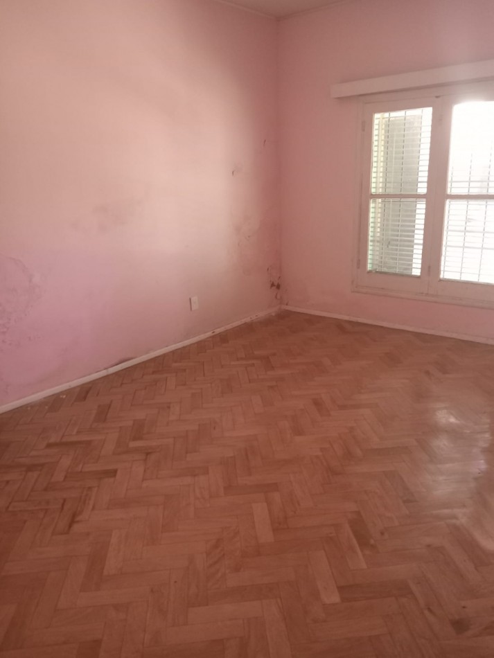 GREENWOOD INMOBILIARIA VENDE CASA CON DEPARTAMENTO INDEPENDIENTE