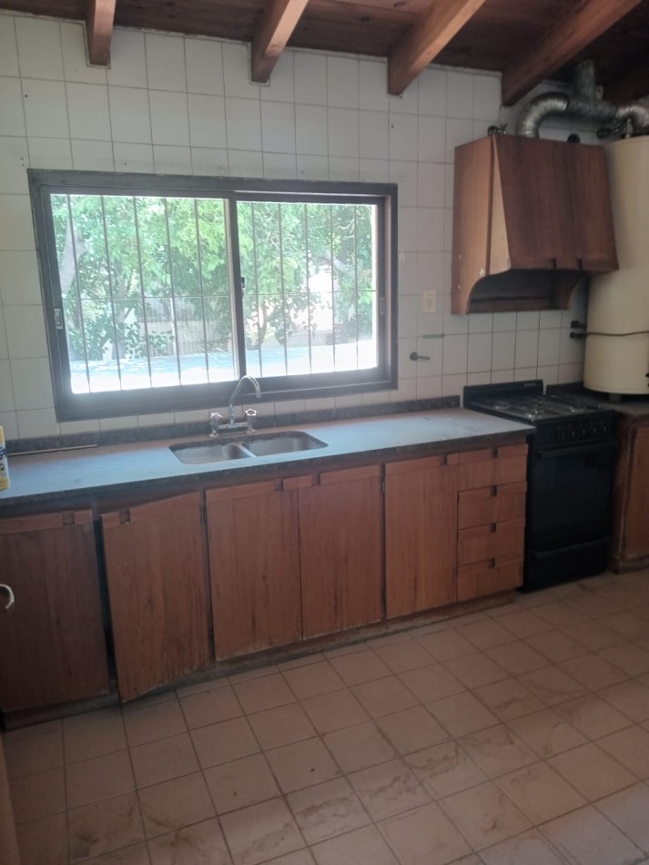 GREENWOOD INMOBILIARIA VENDE CASA CON DEPARTAMENTO INDEPENDIENTE