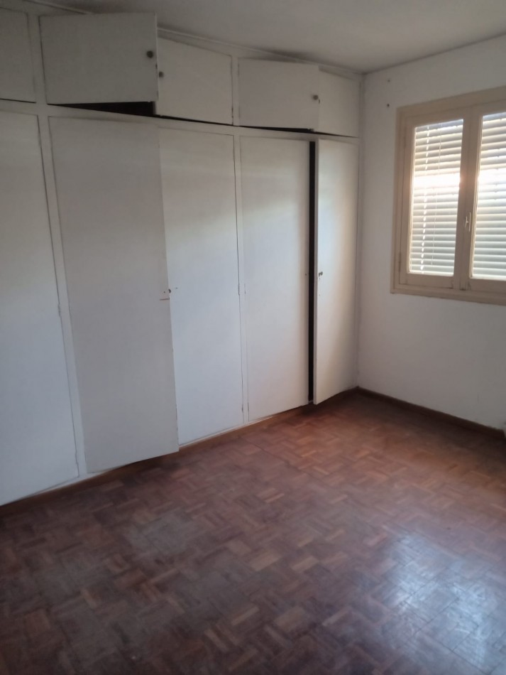 GREENWOOD INMOBILIARIA VENDE CASA CON DEPARTAMENTO INDEPENDIENTE