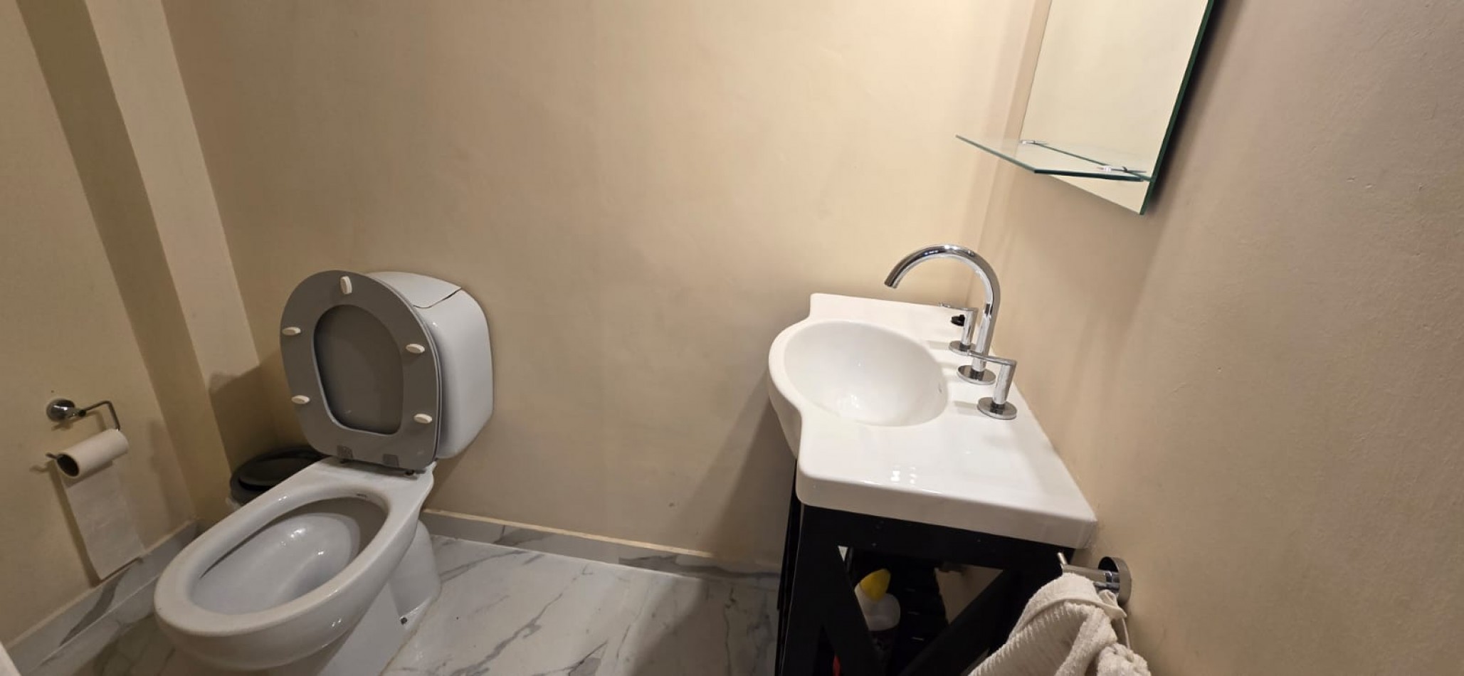 GREENWOOD INMOBILIARIA VENDE HERMOSA CASA + DEPARTAMENTO INTERNO - QUINTA SECCION, CIUDAD DE MENDOZA