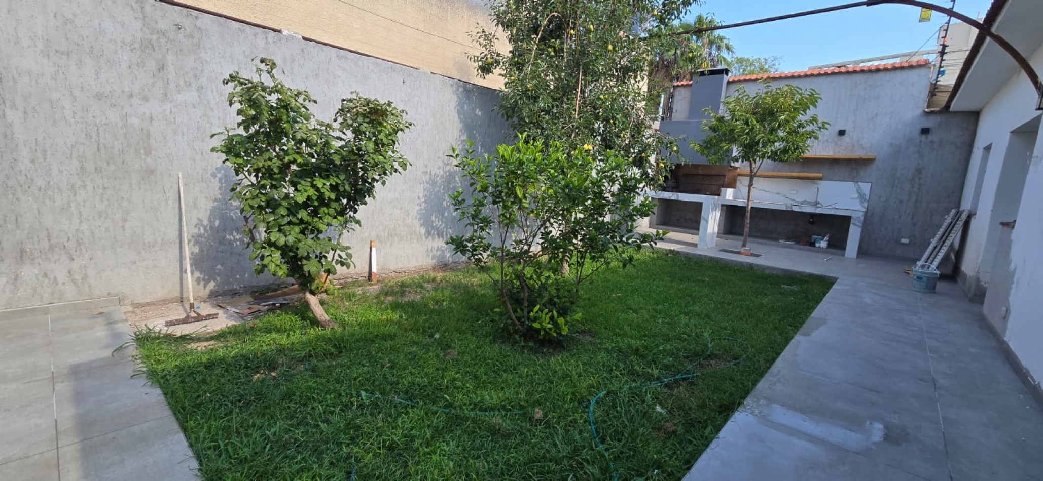 GREENWOOD INMOBILIARIA VENDE HERMOSA CASA + DEPARTAMENTO INTERNO - QUINTA SECCION, CIUDAD DE MENDOZA