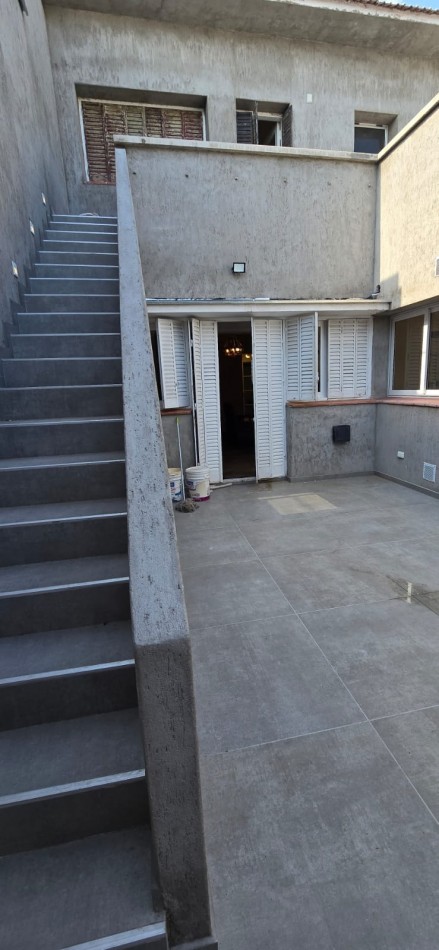 GREENWOOD INMOBILIARIA VENDE HERMOSA CASA + DEPARTAMENTO INTERNO - QUINTA SECCION, CIUDAD DE MENDOZA