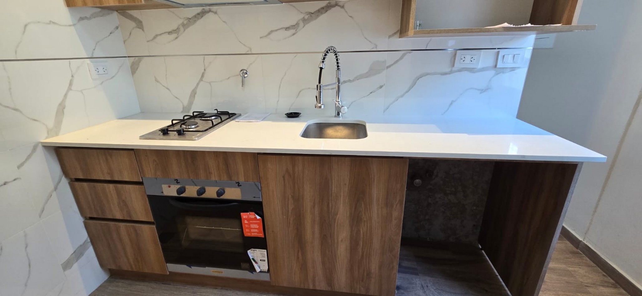 GREENWOOD INMOBILIARIA VENDE HERMOSA CASA + DEPARTAMENTO INTERNO - QUINTA SECCION, CIUDAD DE MENDOZA