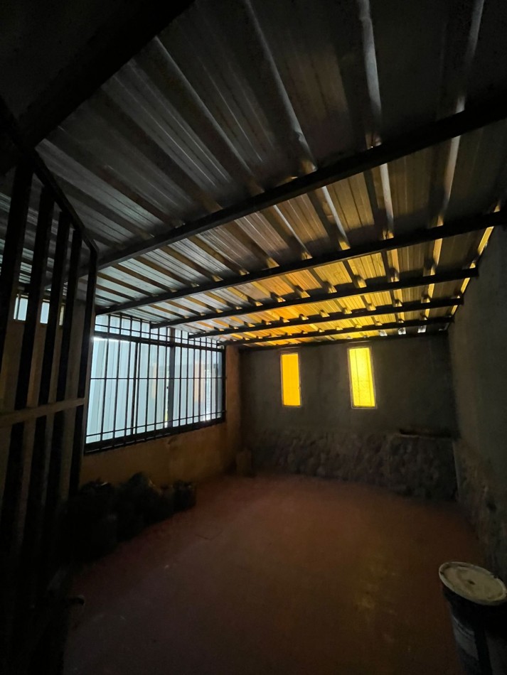 GREENWOOD INMOBILIARIA VENDE EXCELENTE CASA EN GODOY CRUZ B° SOEVA SUR