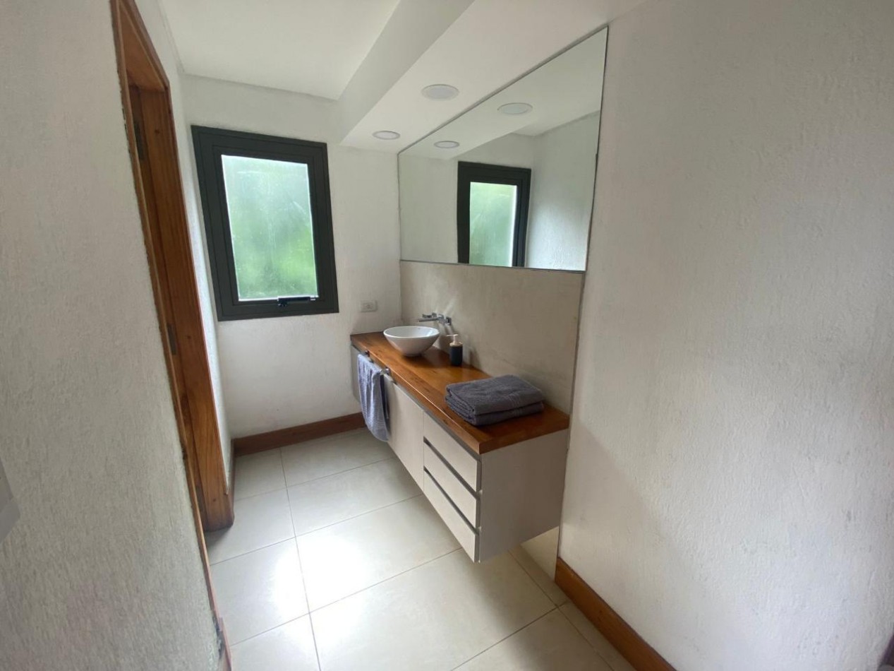 GREENWOOD INMOBILIARIO ALQUILA CASA EN EL BARRIO LADERAS DE CHACRAS! 