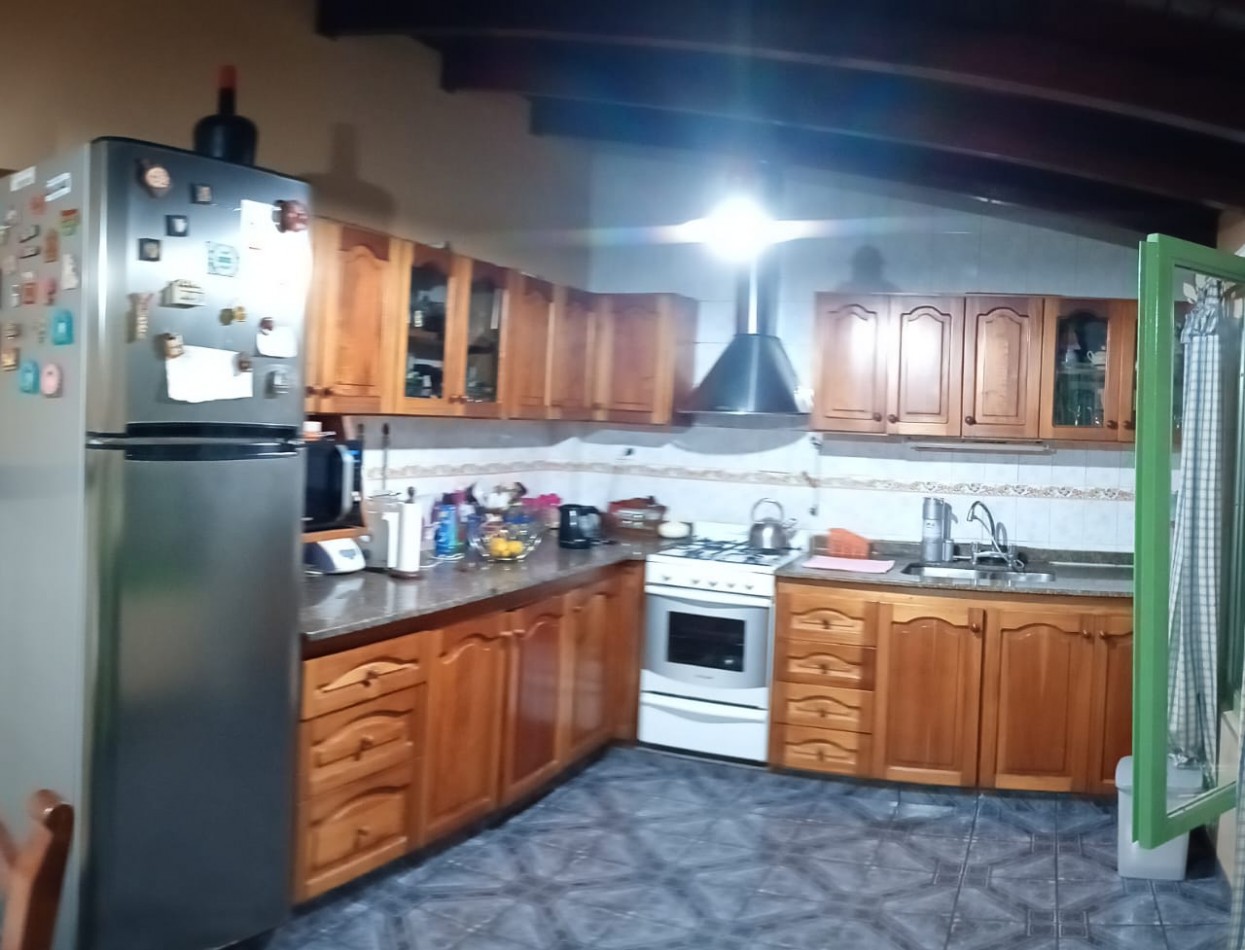 GREENWOOD INMOBILIARIA VENDE CASA EN LUJAN DE CUYO :