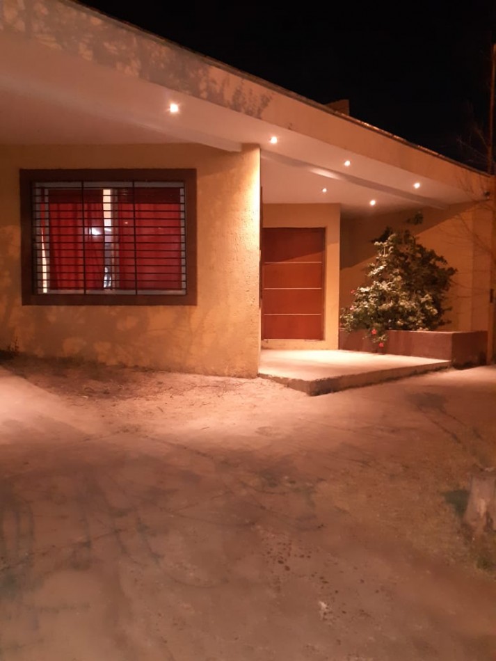 GREENWOOD INMOBILIARIA VENDE CASA BARRIO VIEJO TONEL 1