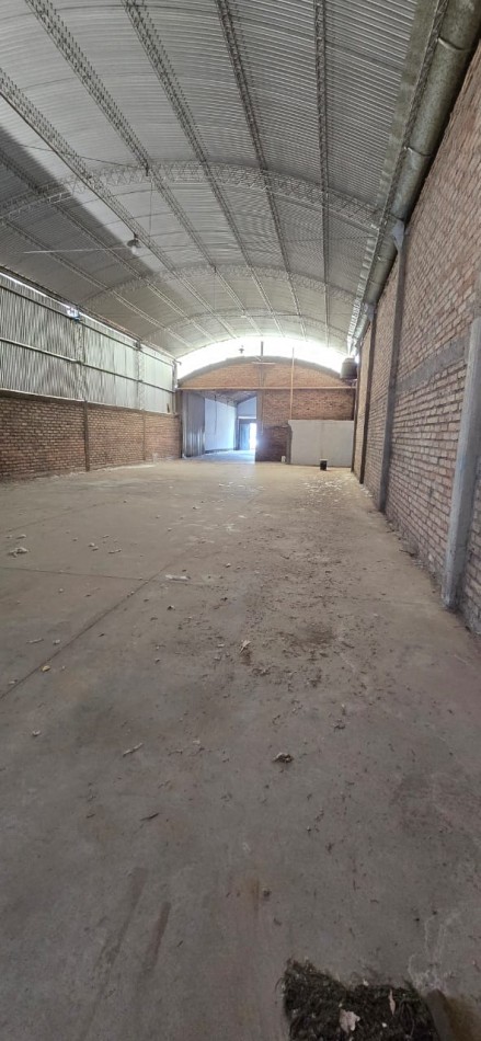 GREENWOOD INMOBILIARIA ALQUILA GALPON EN LUJAN DE CUYO 