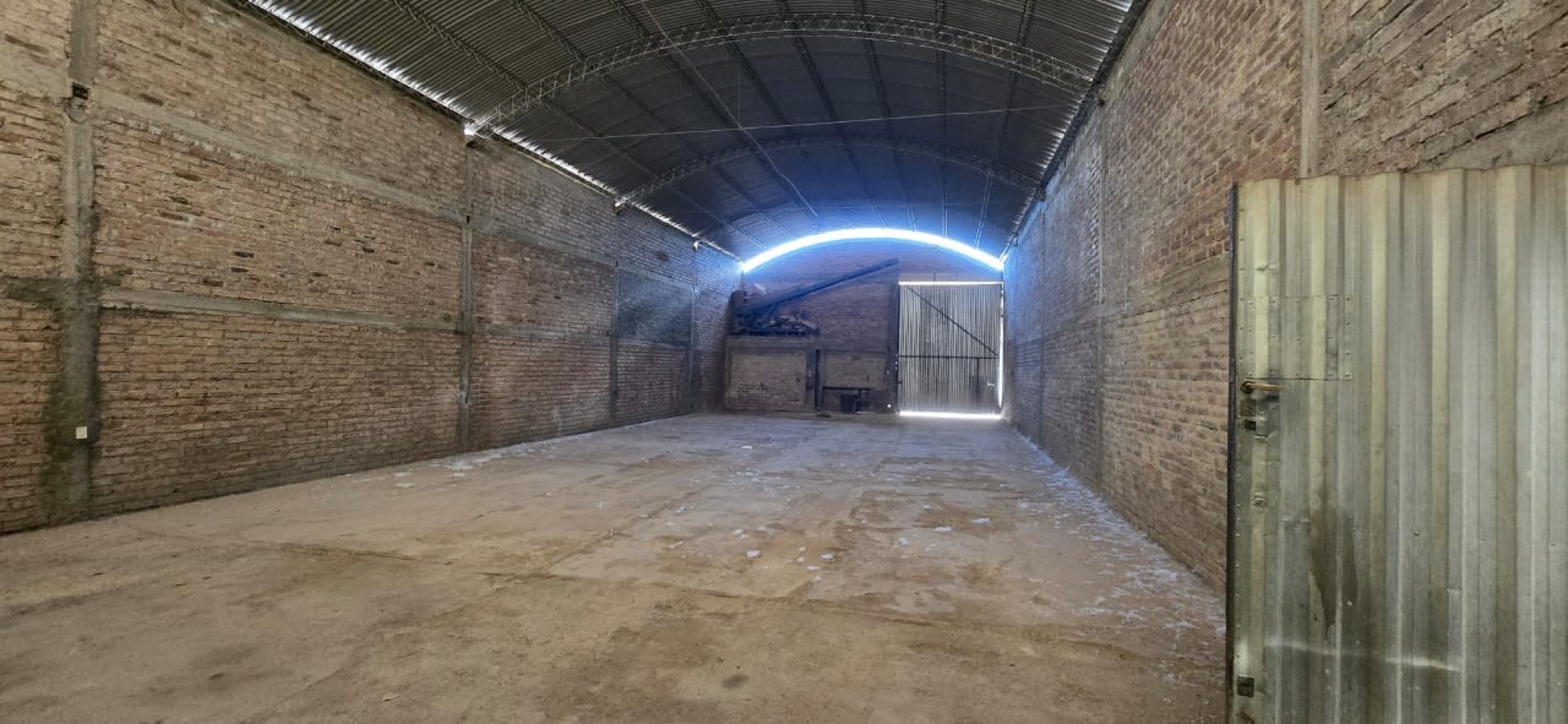 GREENWOOD INMOBILIARIA ALQUILA GALPON EN LUJAN DE CUYO 