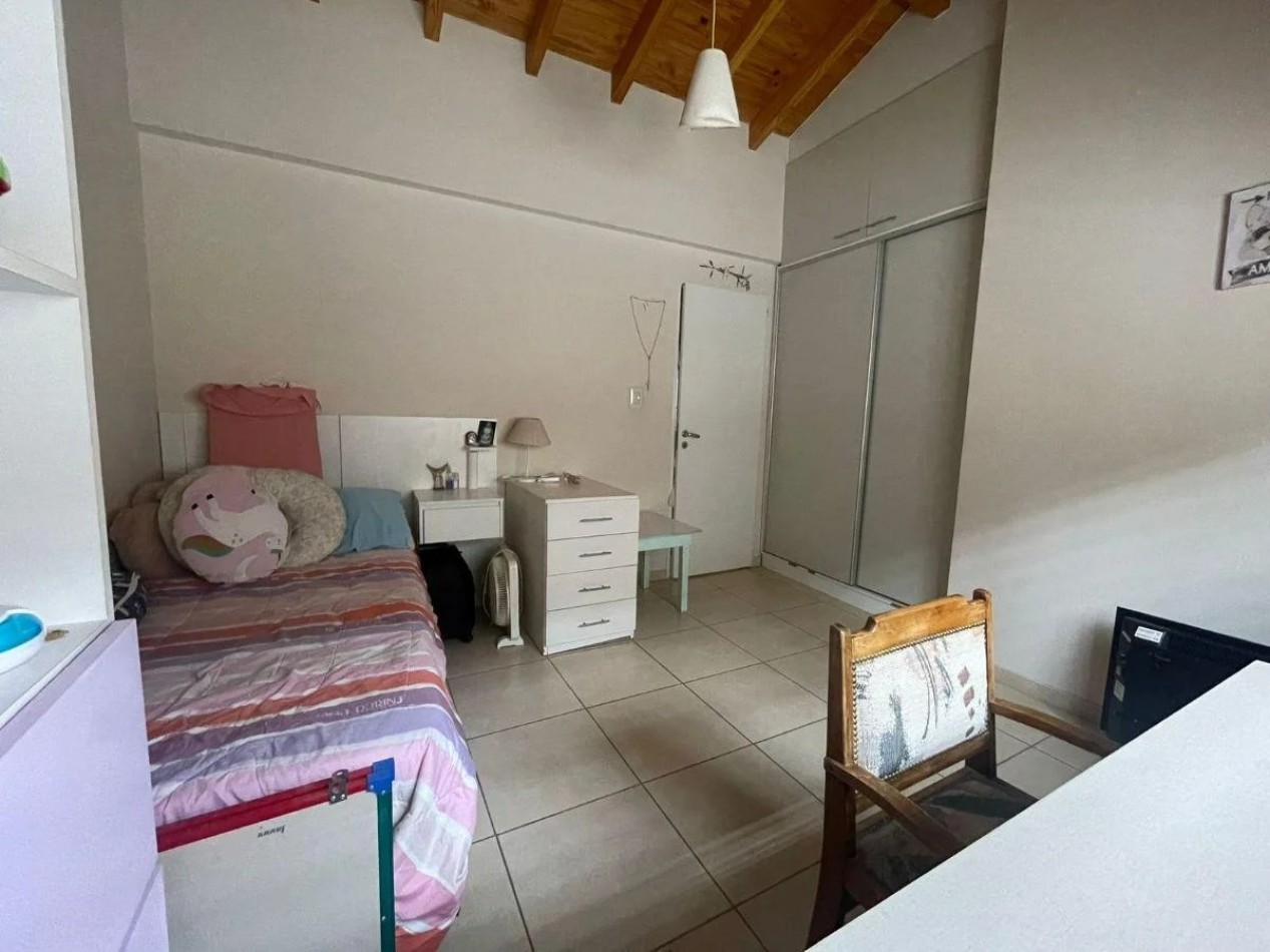 Inmobiliaria Greenwood vende Casa en Barrio Privado Urquiza - Guaymallen