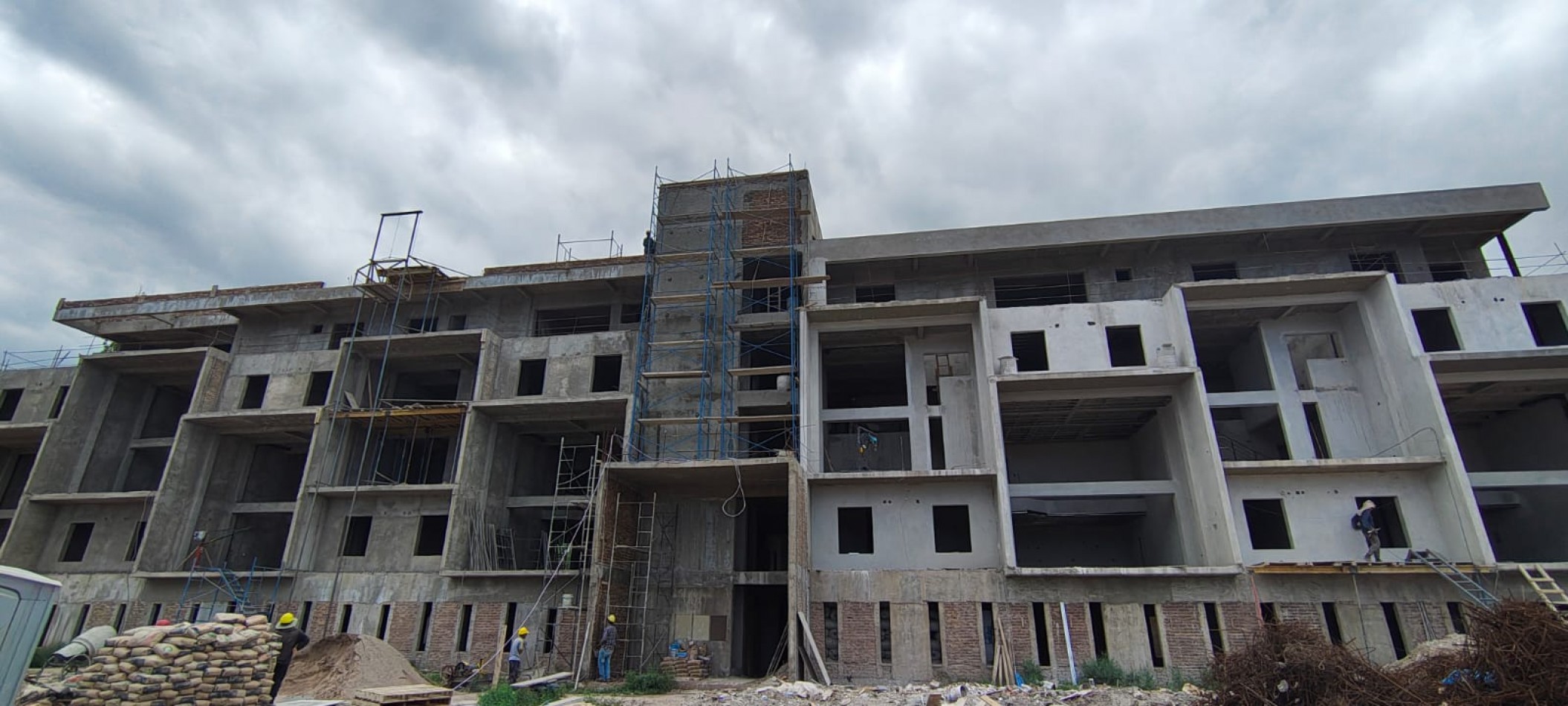 GREENWOOD INMOBILIARIA VENDE DEPARTAMENTO A ESTRENAR EN CARRODILLA! 