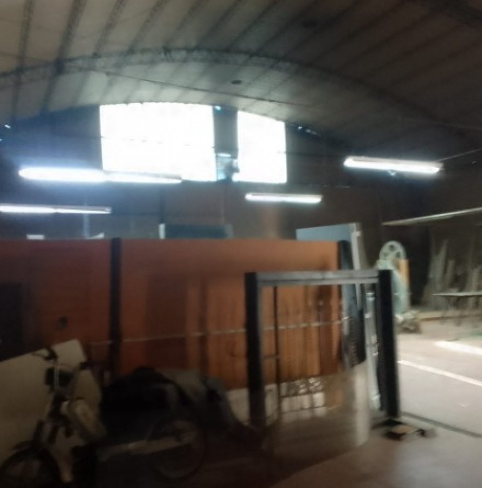 GREENWOOD VENDE GALPON CON OFICINAS Y DEPOSITO EN VISTALBA, LUJAN DE CUYO. 