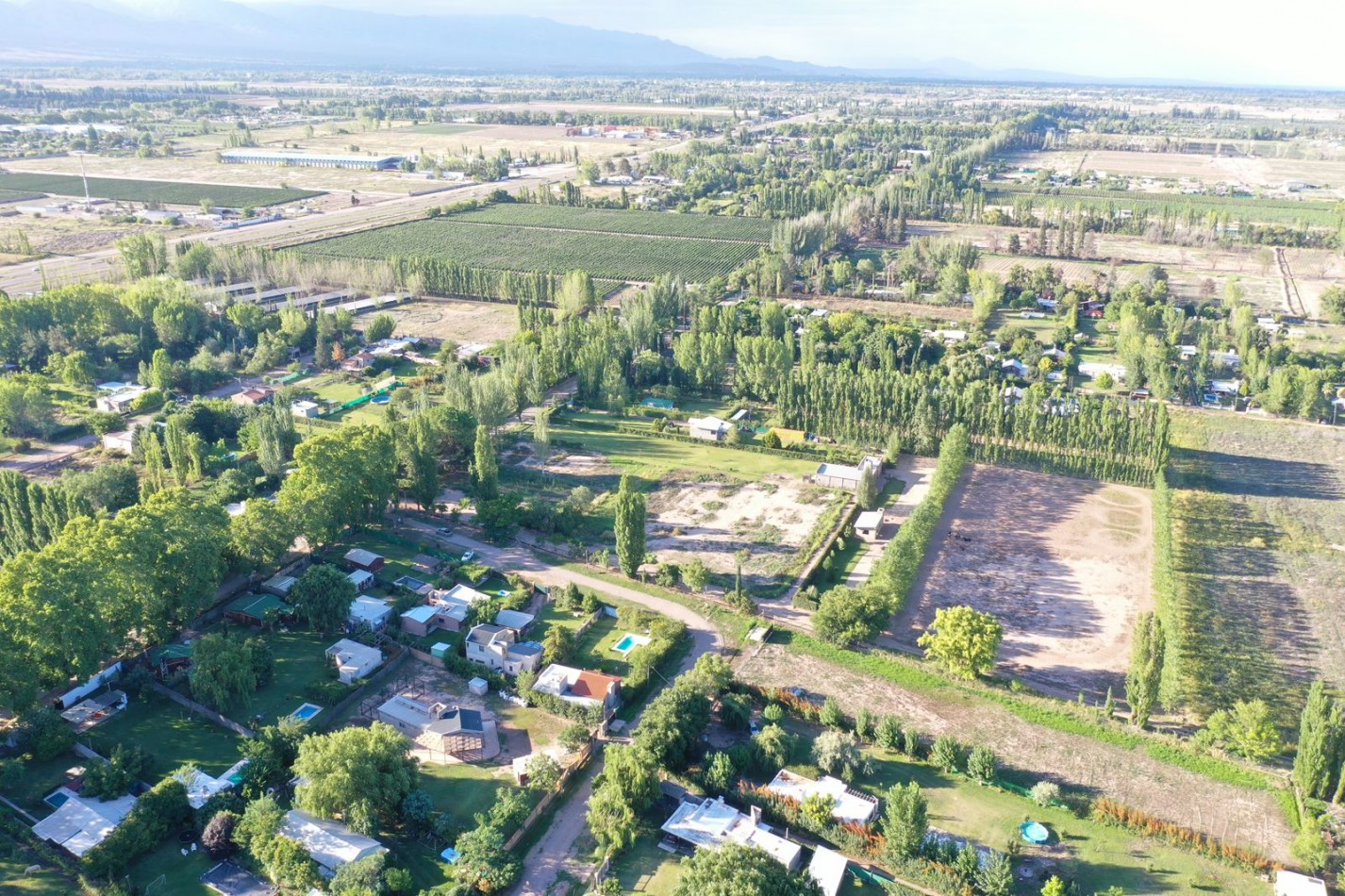 GREENWOOD INMOBILIARIA VENDE LOTE EN PERDRIEL