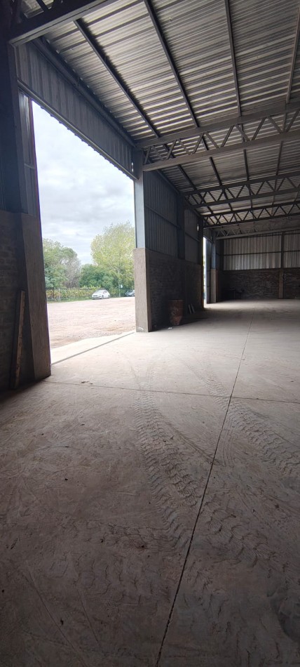 GREENWOOD INMOBILIARIA TE OFRECE GALPON EN ALQUILER - ZONA INDUSTRIAL GODOY CRUZ