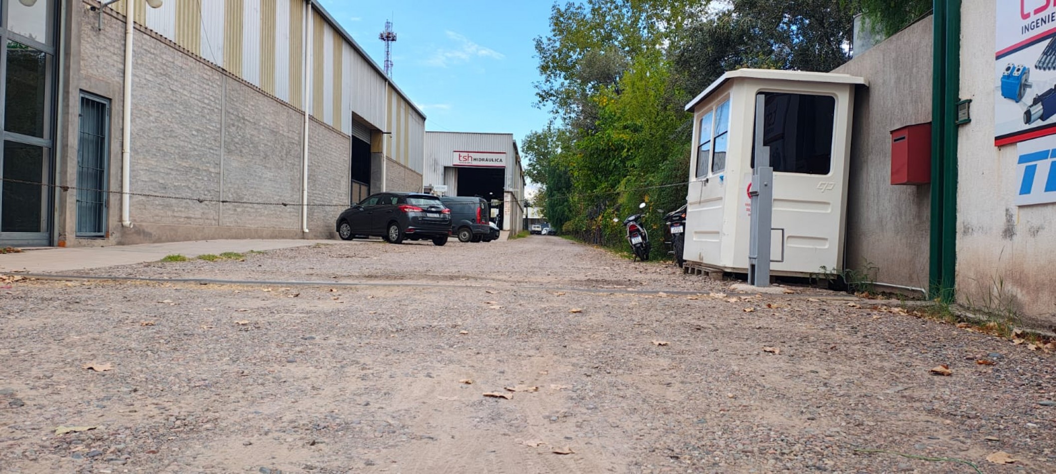 GREENWOOD INMOBILIARIA TE OFRECE GALPON EN ALQUILER - ZONA INDUSTRIAL GODOY CRUZ