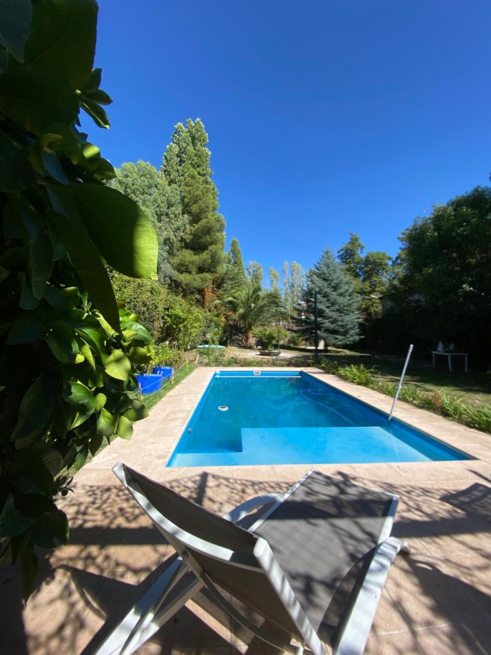 GREENWOOD ALQUILA CASA AMOBLADA EN BARRIO EL NEVADO