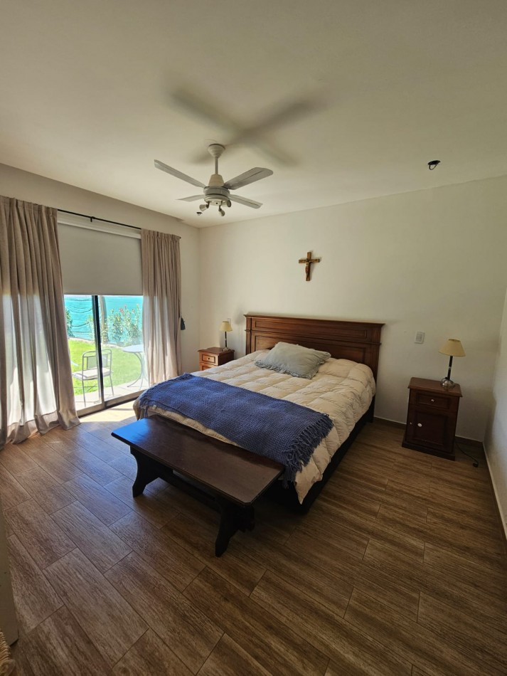 Casa moderna en Barrio Privado Lar de Vieytes II - Maipu