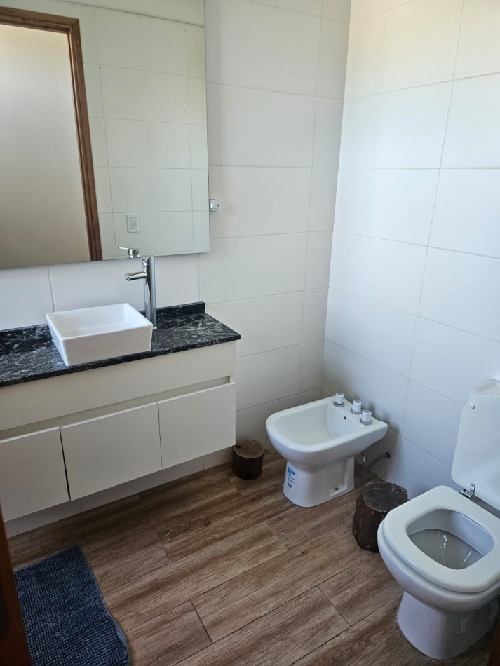 Casa moderna en Barrio Privado Lar de Vieytes II - Maipu