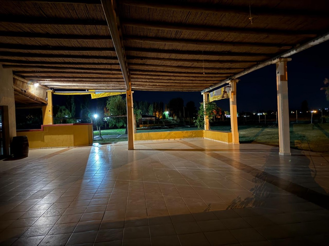 GREENWOOD INMOBILIARIA VENDE SALON DE EVENTOS CON DEPARTAMENTO!   