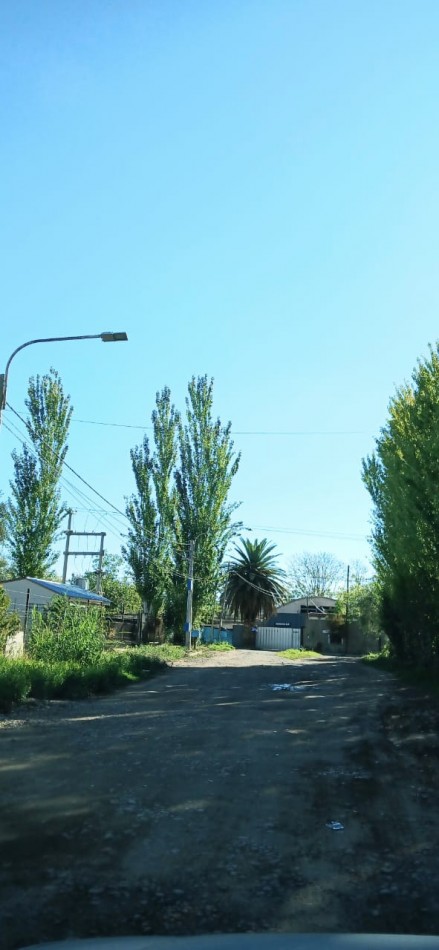 GREENWOOD  VENDE LOTE EN RUSSELL