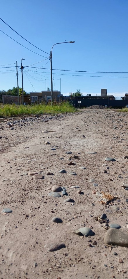 GREENWOOD  VENDE LOTE EN RUSSELL