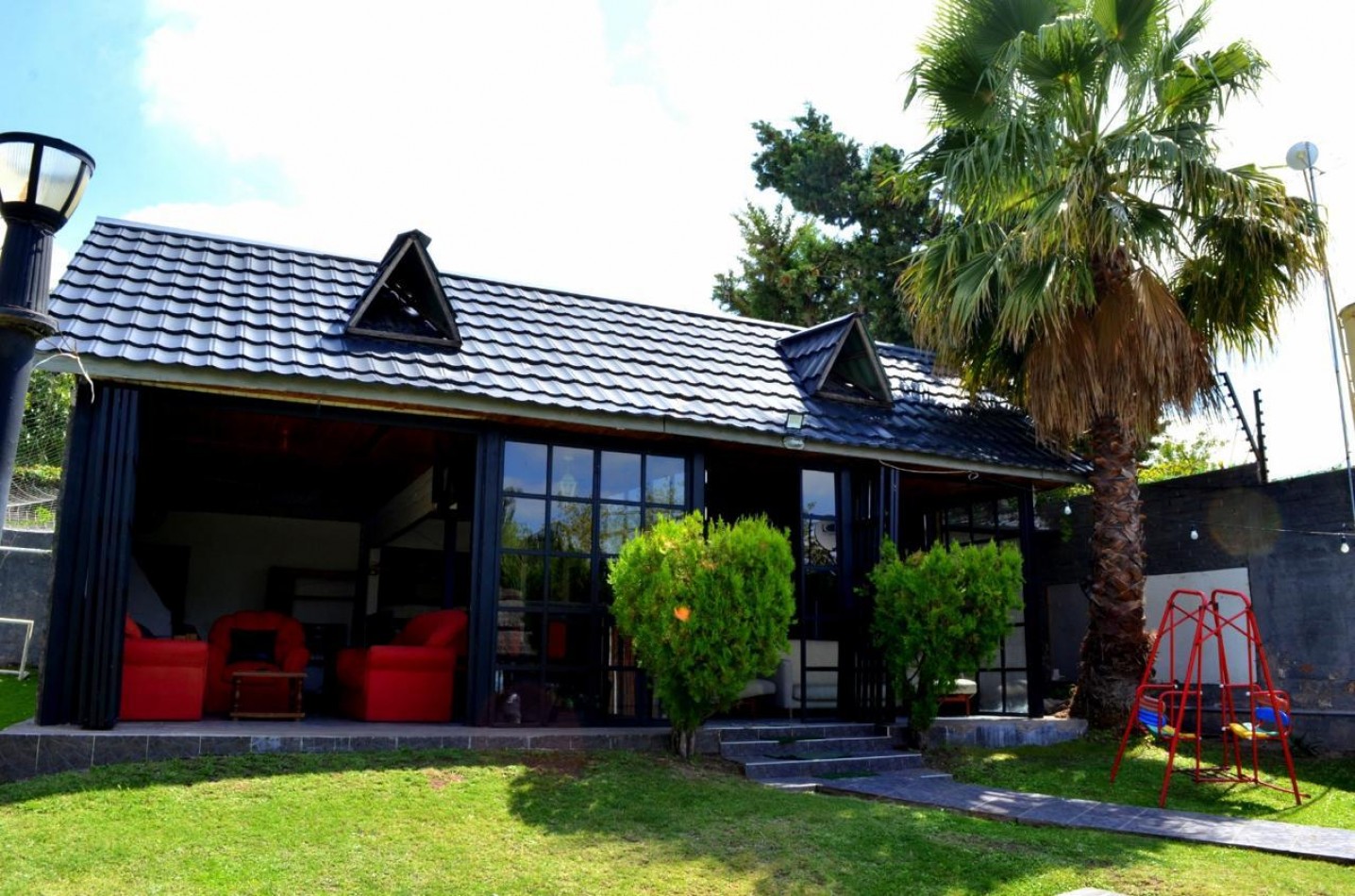 GREENWOOD ALQUILA CASA EN BARRIO SANTA ELENA 