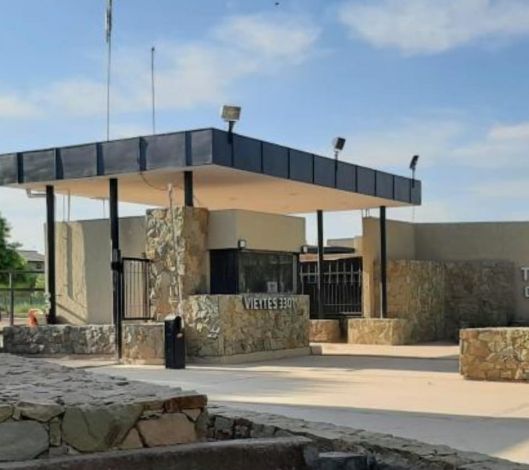 GREENWOOD  VENDE LOTE  TERRUÑOS DE ARAOZ III