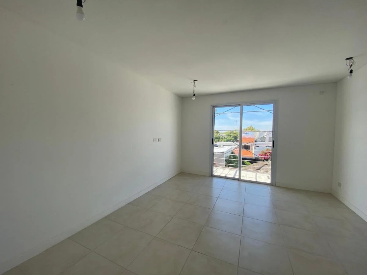 GREENWOOD INMOBILIARIA VENDE HERMOSOS TRIPLEX EN SEXTA SECCION