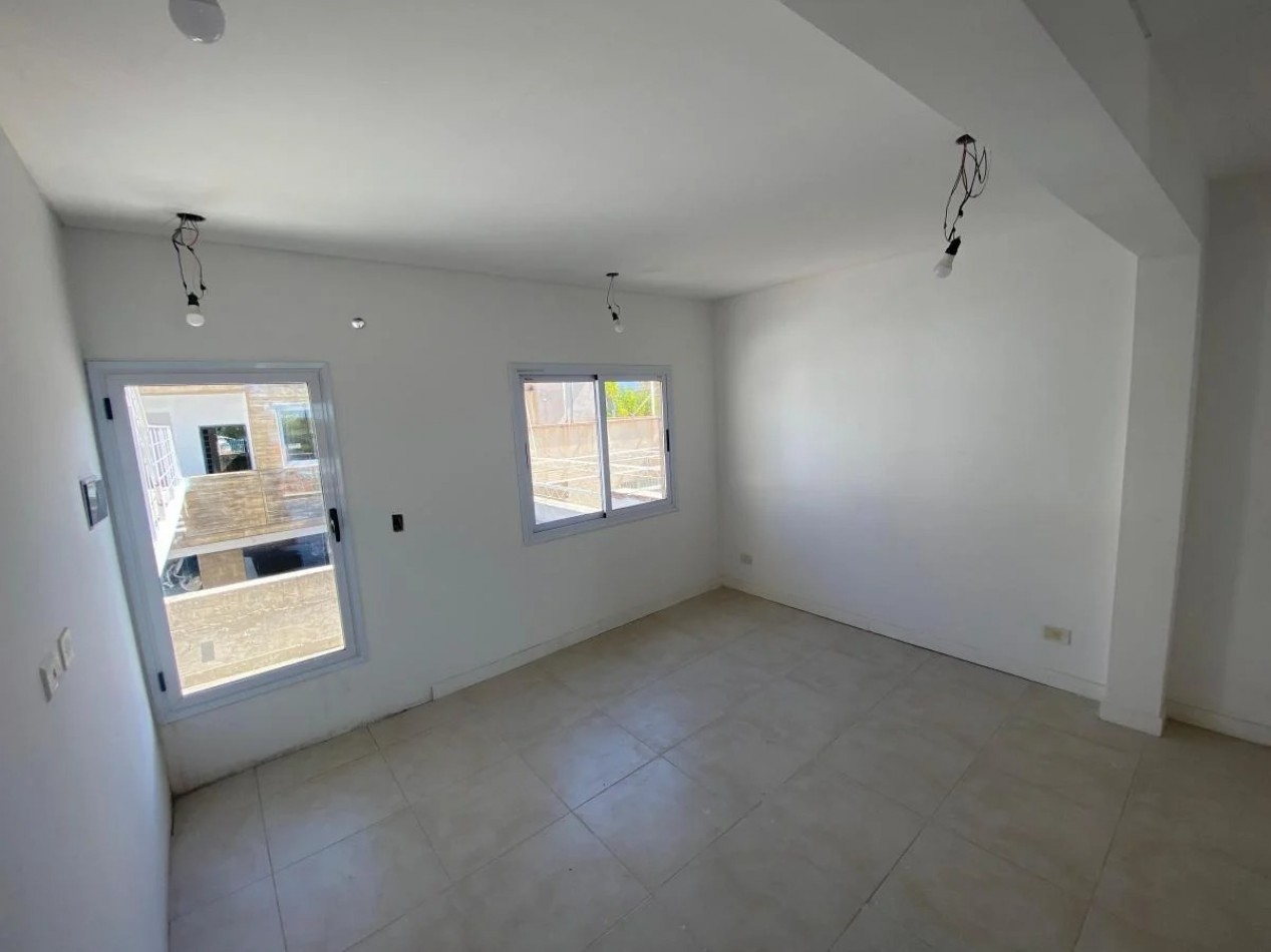 GREENWOOD INMOBILIARIA VENDE HERMOSOS TRIPLEX EN SEXTA SECCION