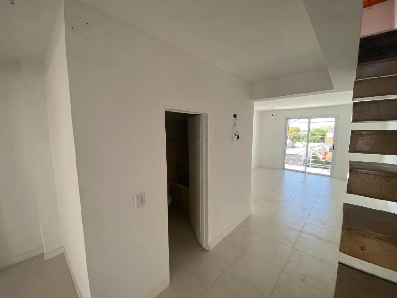 GREENWOOD INMOBILIARIA VENDE HERMOSOS TRIPLEX EN SEXTA SECCION